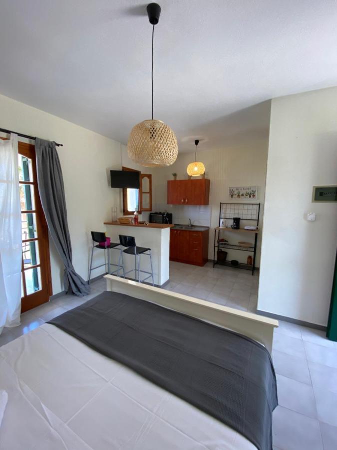 Lemon Tree Apartments B C Argostóli Extérieur photo